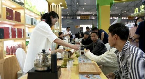 茶博會(huì)期間 通江茶 銷(xiāo)售突破40萬(wàn)元